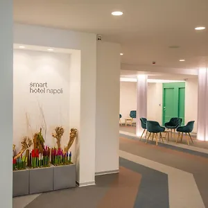 Smart מלון